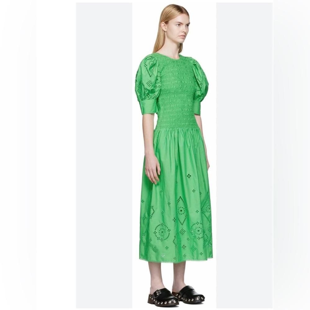 Ganni Broderie Anglaise Poplin Midi
Dress size 32 US XS new with tags